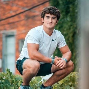 Meet your Posher, Hunter